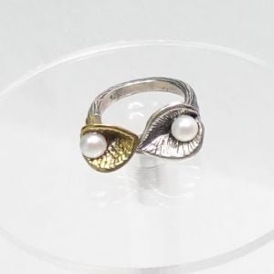 Anillo Lirio Colores 2 Perlas